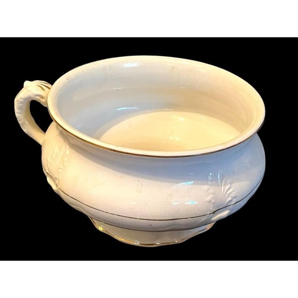 Vintage K.T. & K. Co Semi Vitreous Porcelain Camber Pot / Bowl / Soup Tureen - Picture 1 of 13